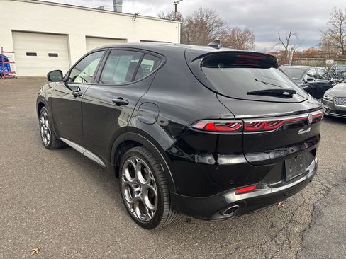 Used 2024 Alfa Romeo Tonale Veloce image 3