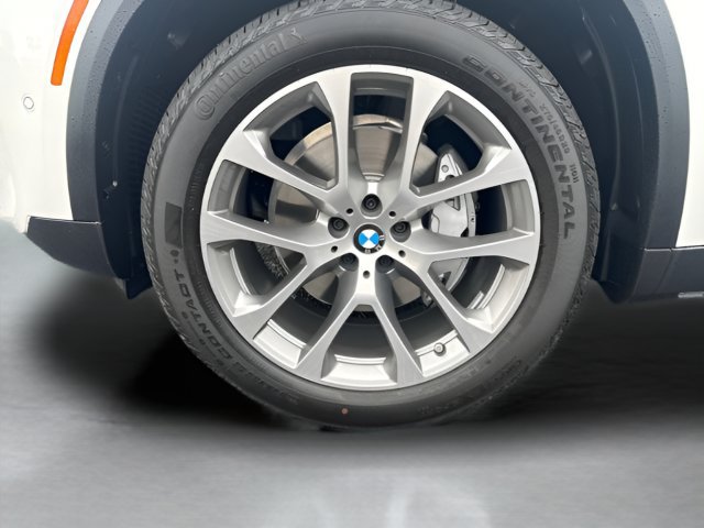 Used 2026 BMW X5 xDrive40i AWD/4WD image 24