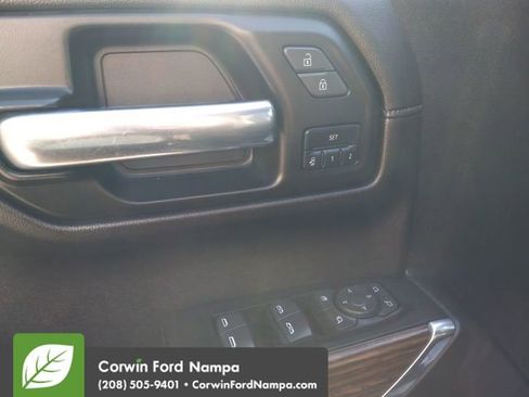 Used 2022 Chevrolet Silverado 1500 High Country image 11