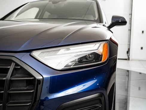 Certified 2025 Audi Q5 2.0T Premium w/ Convenience Plus Package image 15