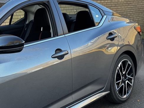 New 2025 Nissan Sentra SR image 28