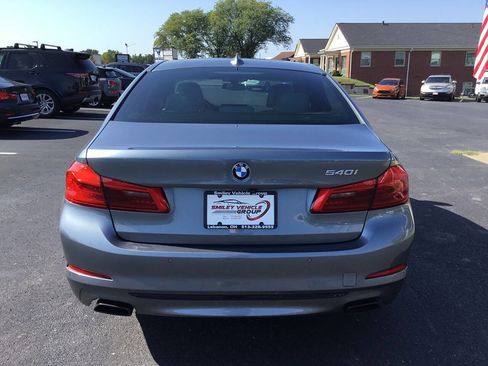 Used 2019 BMW 540i image 4