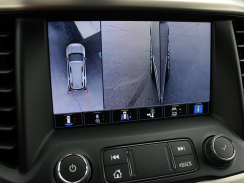 Used 2022 GMC Acadia Denali w/ Denali Ultimate Package AWD/4WD image 46