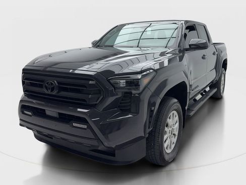 Used 2024 Toyota Tacoma SR5 RWD image 4