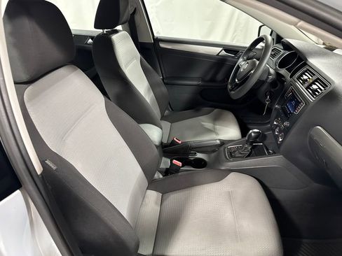 Used 2017 Volkswagen Jetta S w/ Jetta S Cold Weather Package FWD image 28