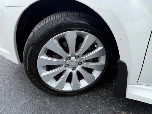 Used 2010 Subaru Legacy 2.5i Limited w/ Appearance Package 1H image 43