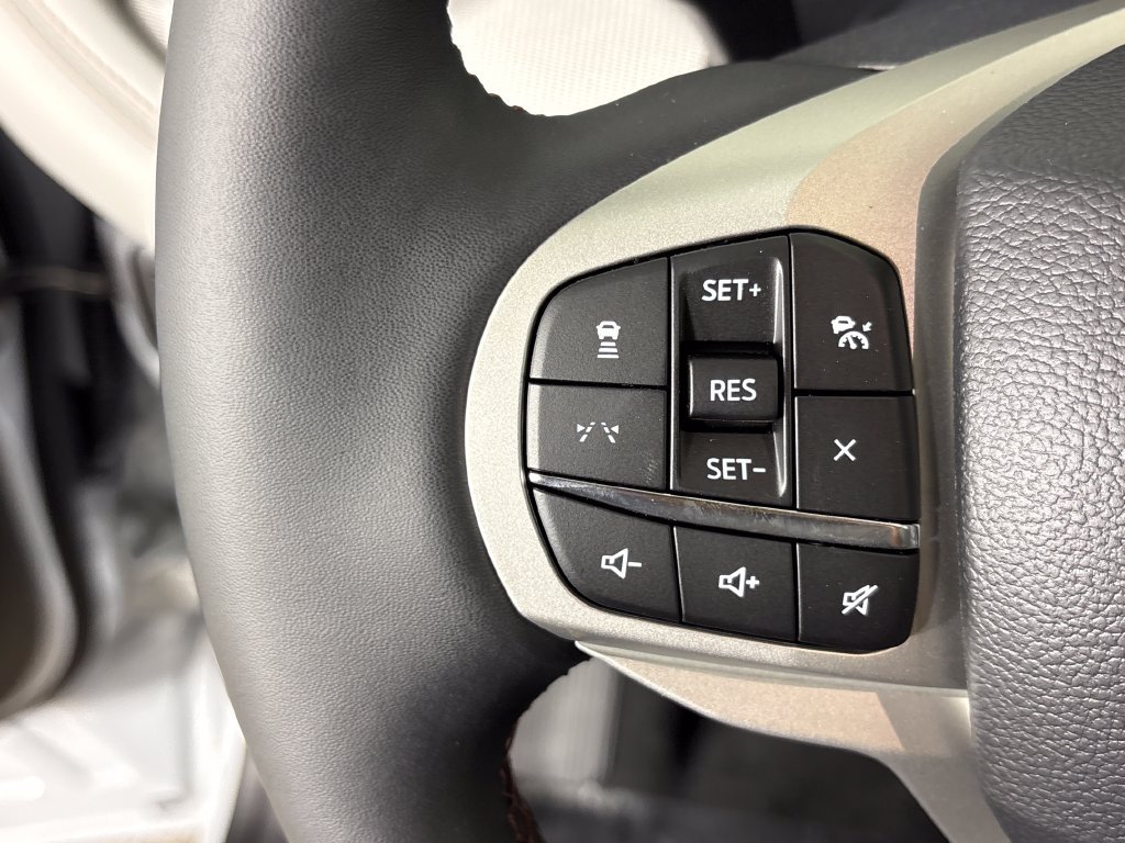 New 2026 Ford Explorer Active w/ Active Comfort Package RWD image 18