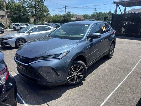 Certified 2024 Toyota Venza LE AWD/4WD image 1