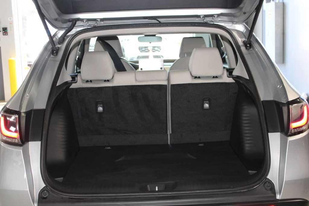 Used 2025 Honda HR-V LX image 25