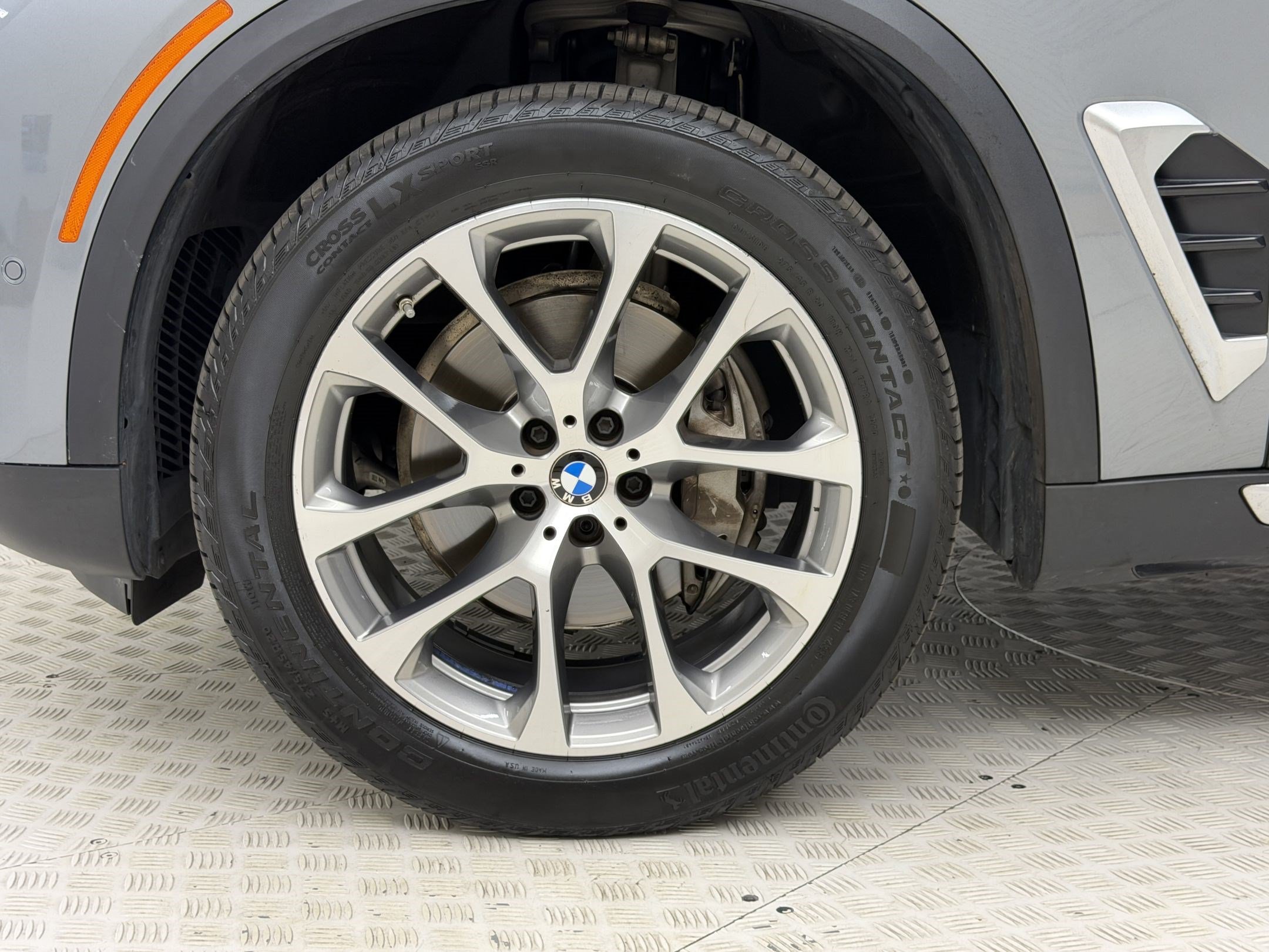 Certified 2024 BMW X5 sDrive40i w/ Parking Assistance Package RWD image 13
