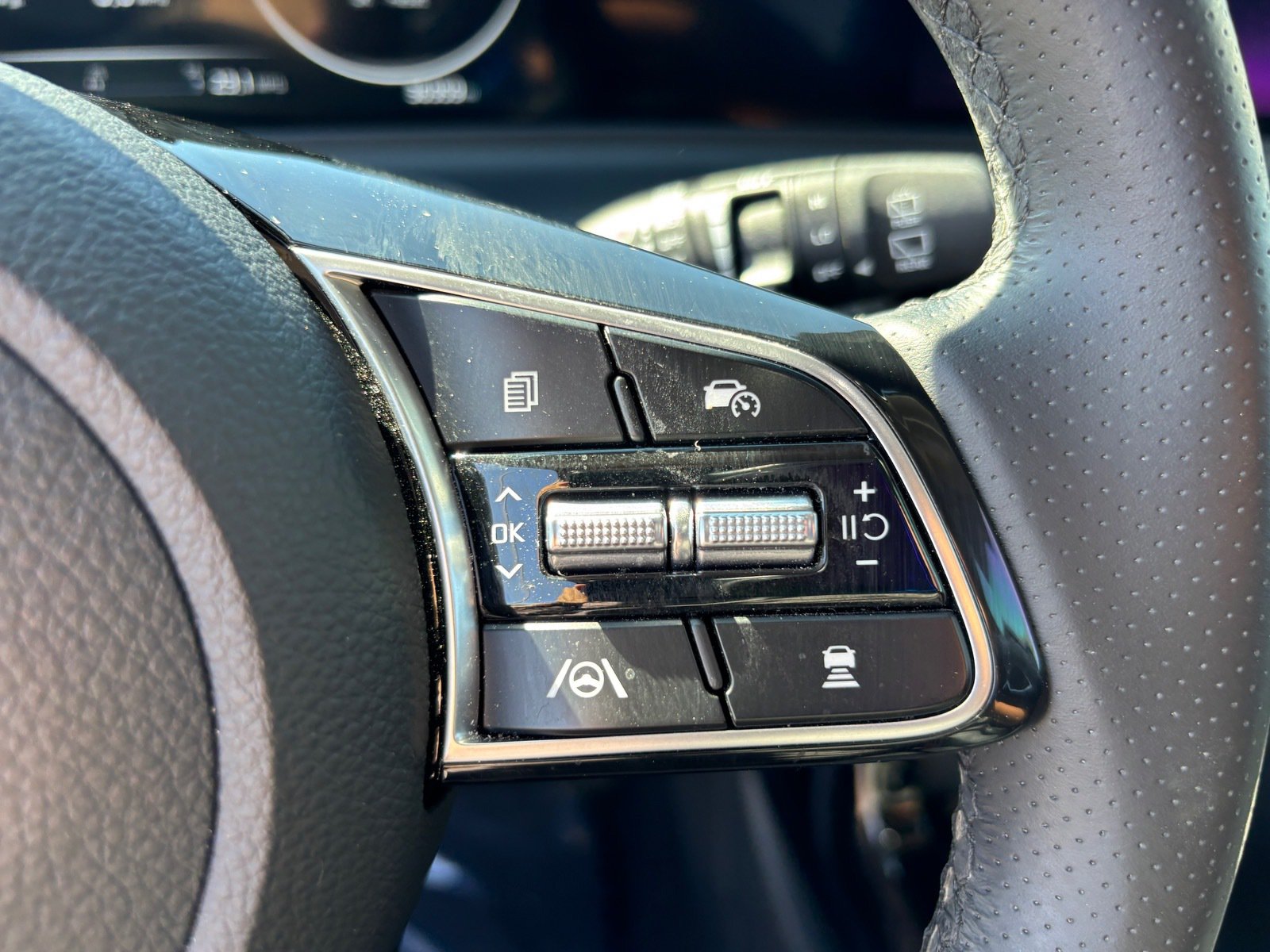Certified 2024 Kia Seltos SX AWD/4WD image 23