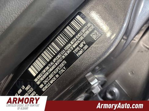 Used 2016 Jeep Renegade Latitude image 38