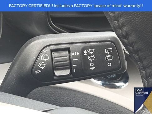 Used 2024 Ford Explorer XLT AWD/4WD image 43
