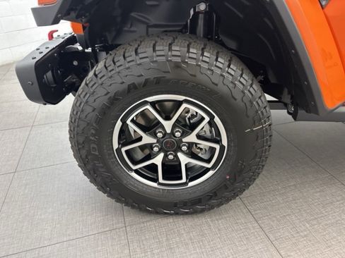 New 2025 Jeep Gladiator Rubicon image 8