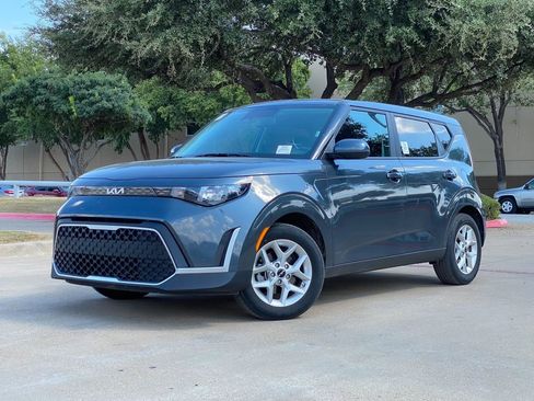 Used 2024 Kia Soul LX w/ Option Group 015 image 3