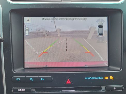 Used 2017 Ford Explorer Platinum image 31