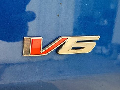 Used 2021 Chevrolet Colorado Z71 AWD/4WD image 32