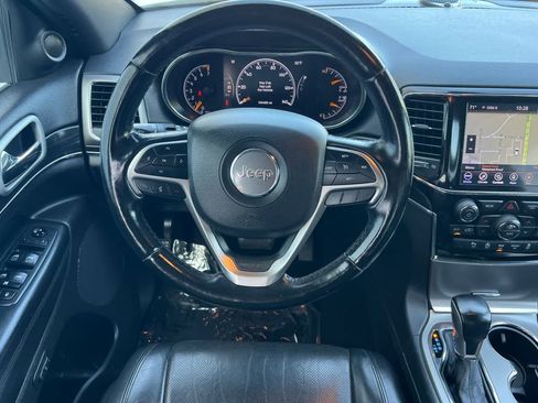 Used 2020 Jeep Grand Cherokee Limited w/ Luxury Group II AWD/4WD image 16