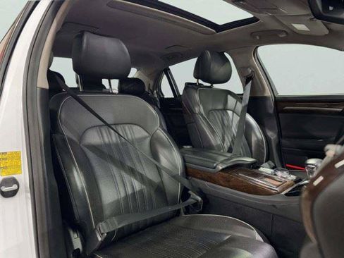 Used 2019 Genesis G90 5.0 Ultimate RWD image 59