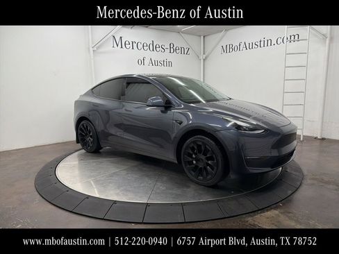 Used 2023 Tesla Model Y 2WD image 1