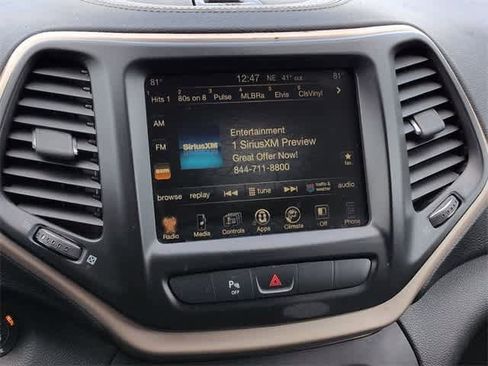 Used 2015 Jeep Cherokee Latitude w/ Comfort/Convenience Group image 27