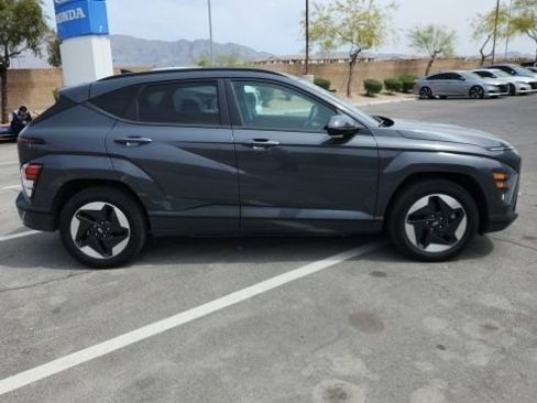 Used 2024 Hyundai Kona SEL FWD image 4