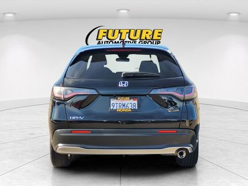 Used 2023 Honda HR-V Sport image 8