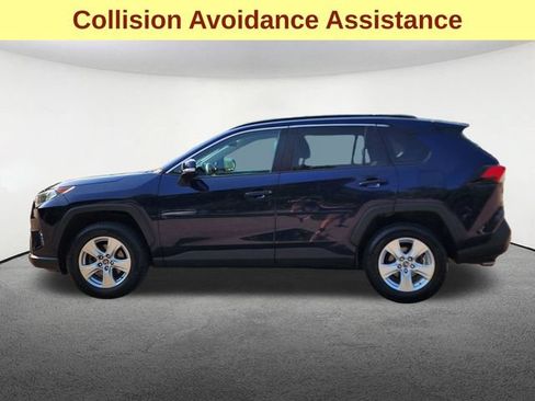 Used 2021 Toyota RAV4 XLE AWD/4WD image 7