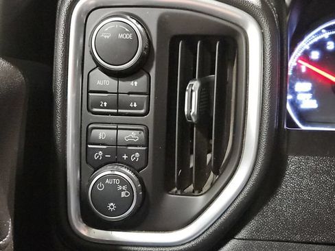 Used 2021 Chevrolet Silverado 1500 RST AWD/4WD image 30