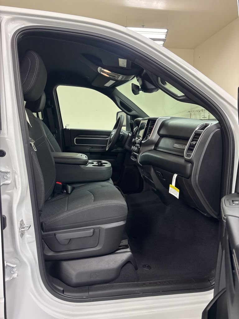 New 2026 RAM 2500 Big Horn AWD/4WD image 19