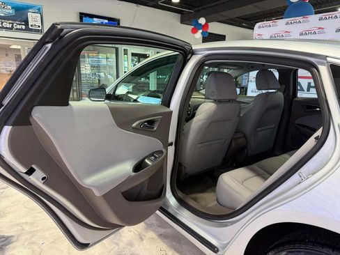Used 2021 Chevrolet Malibu LS FWD image 32