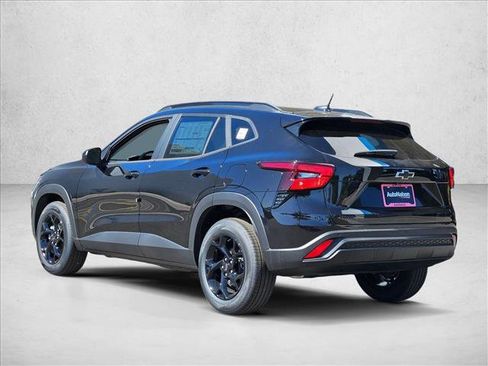 New 2026 Chevrolet Trax LT w/ Sunroof Package FWD image 9