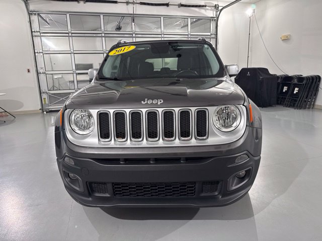 Used 2017 Jeep Renegade Limited FWD image 2