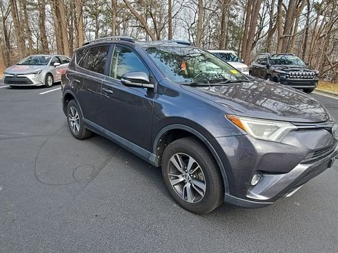 Used 2017 Toyota RAV4 XLE image 12