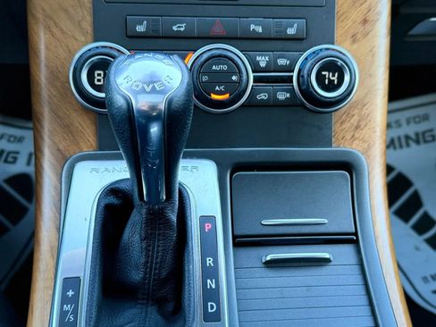 Used 2013 Land Rover Range Rover Sport HSE LUX image 19