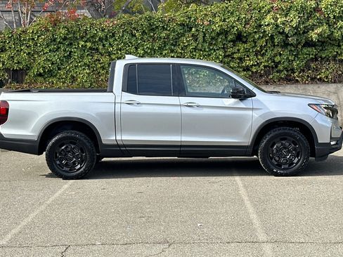 New 2025 Honda Ridgeline Sport+ image 3