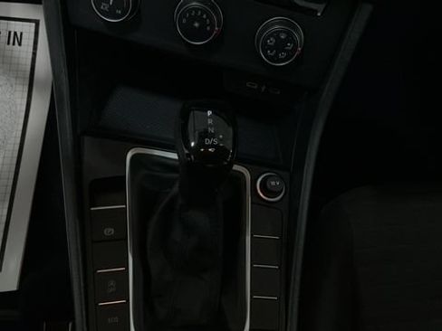 Certified 2023 Volkswagen Jetta S FWD image 19