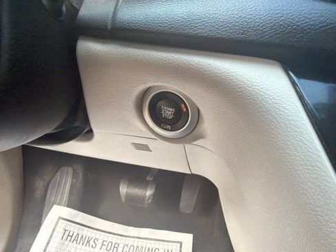 Used 2017 Chrysler Pacifica Touring-L FWD image 20