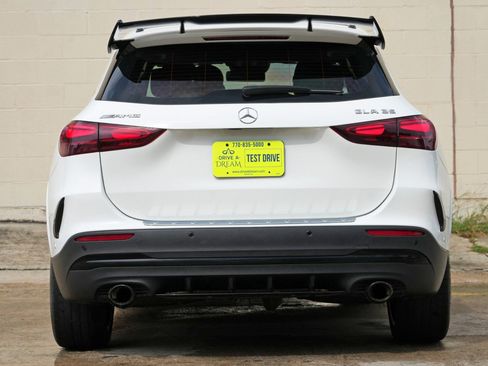 Used 2025 Mercedes-Benz GLA 35 AMG 4MATIC w/ AMG Aerodynamics Package image 11