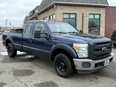 Used 2016 Ford F250 XL w/ XL Value Package image 3