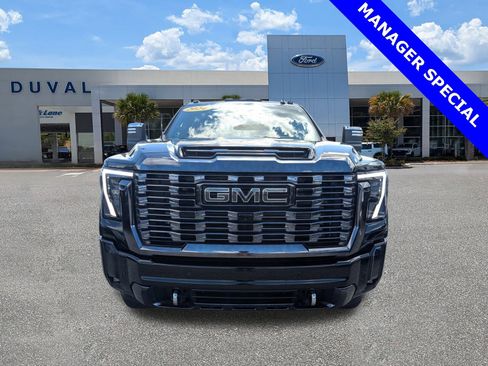 Used 2024 GMC Sierra 3500 Denali Ultimate image 8