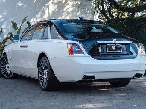 Used 2021 Rolls-Royce Ghost AWD/4WD image 46