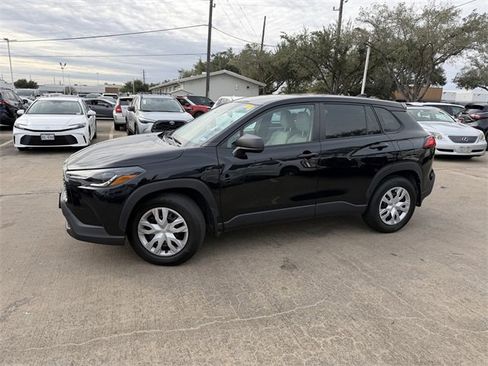 Used 2023 Toyota Corolla Cross L image 8