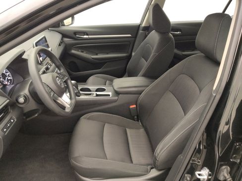 Used 2022 Nissan Altima 2.5 SV FWD image 17
