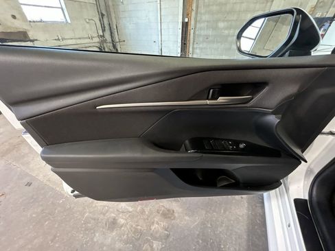 Used 2025 Toyota Camry LE FWD image 13