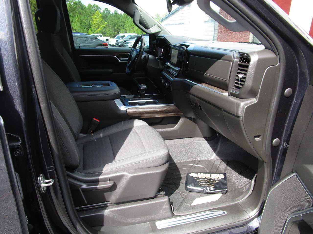 Used 2022 Chevrolet Silverado 1500 RST w/ Protection Package RWD image 32