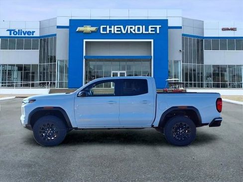 New 2026 GMC Canyon Elevation w/ Convenience Package image 4