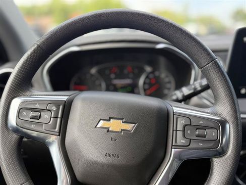 Certified 2025 Chevrolet Blazer LT AWD/4WD image 16