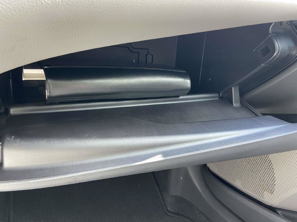 Used 2019 Toyota Camry XSE FWD image 30
