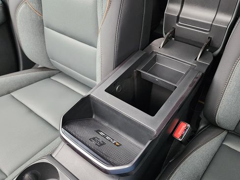 New 2026 GMC Terrain AT4 w/ Convenience Package III image 34